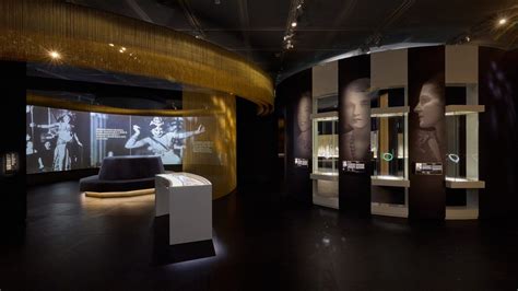 cartier cheaper in hong kong